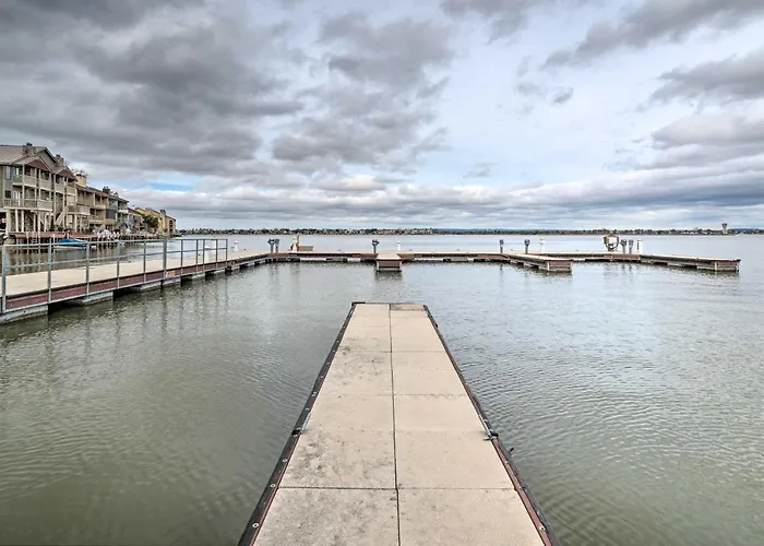 Horseshoe Bay Townhome W/ Patio & Outdoor Pool!